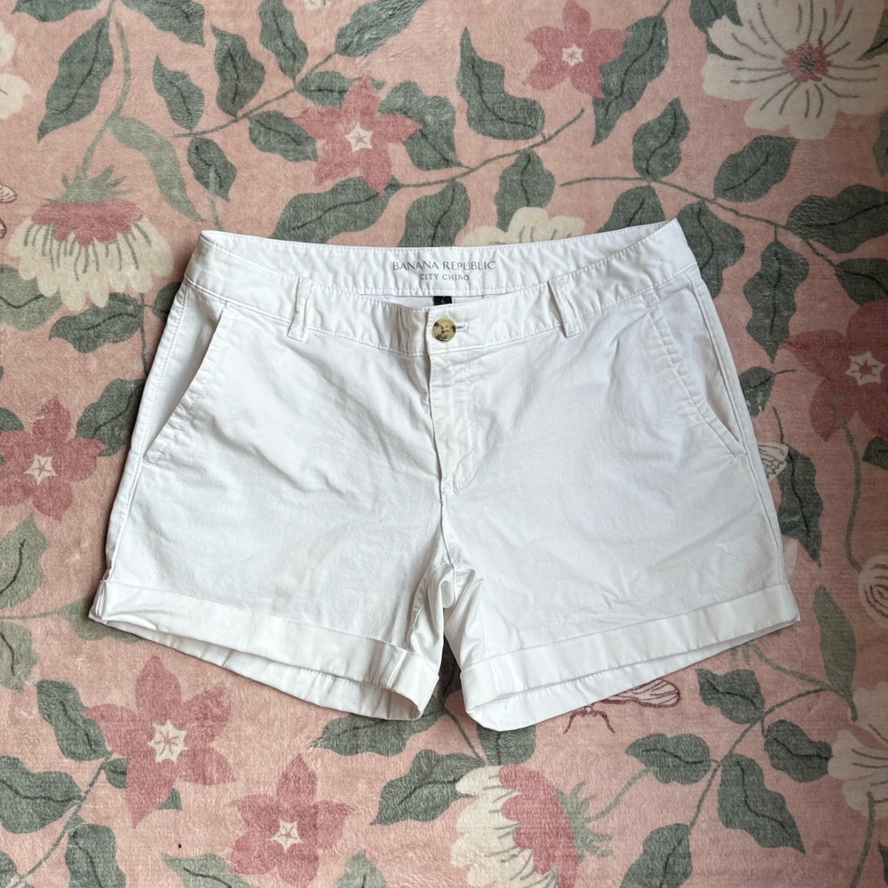 Banana Republic Cream Women's Shorts